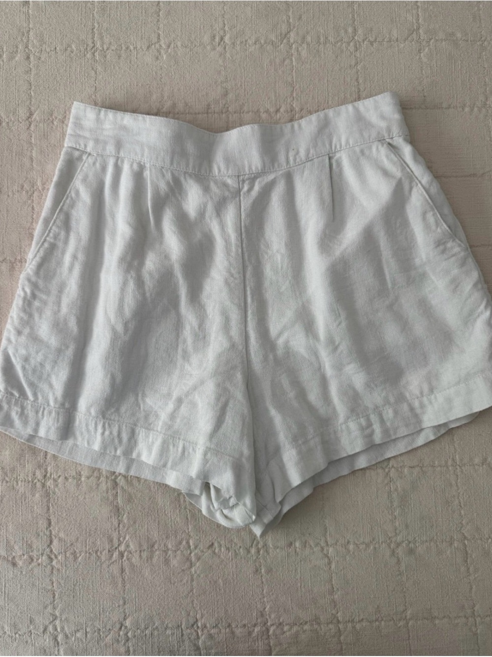 Abercrombie & Fitch White High-Waist Linen- Pull-On Shorts Slip Pockets Medium - Picture 2 of 3